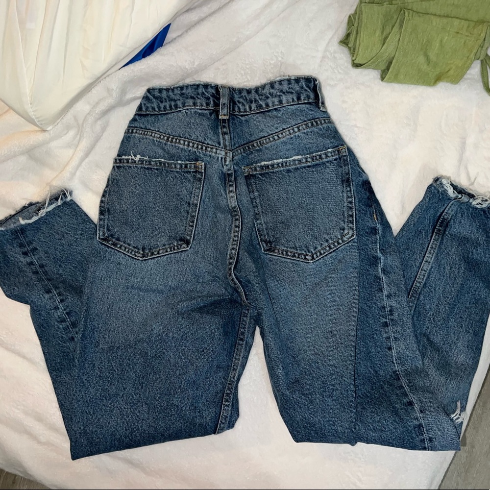 Zara ripped jeans size 4